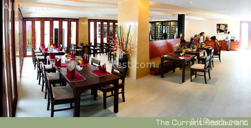La Flora Resort Patong 57